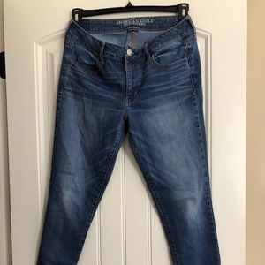 American Eagle stretchy jeans